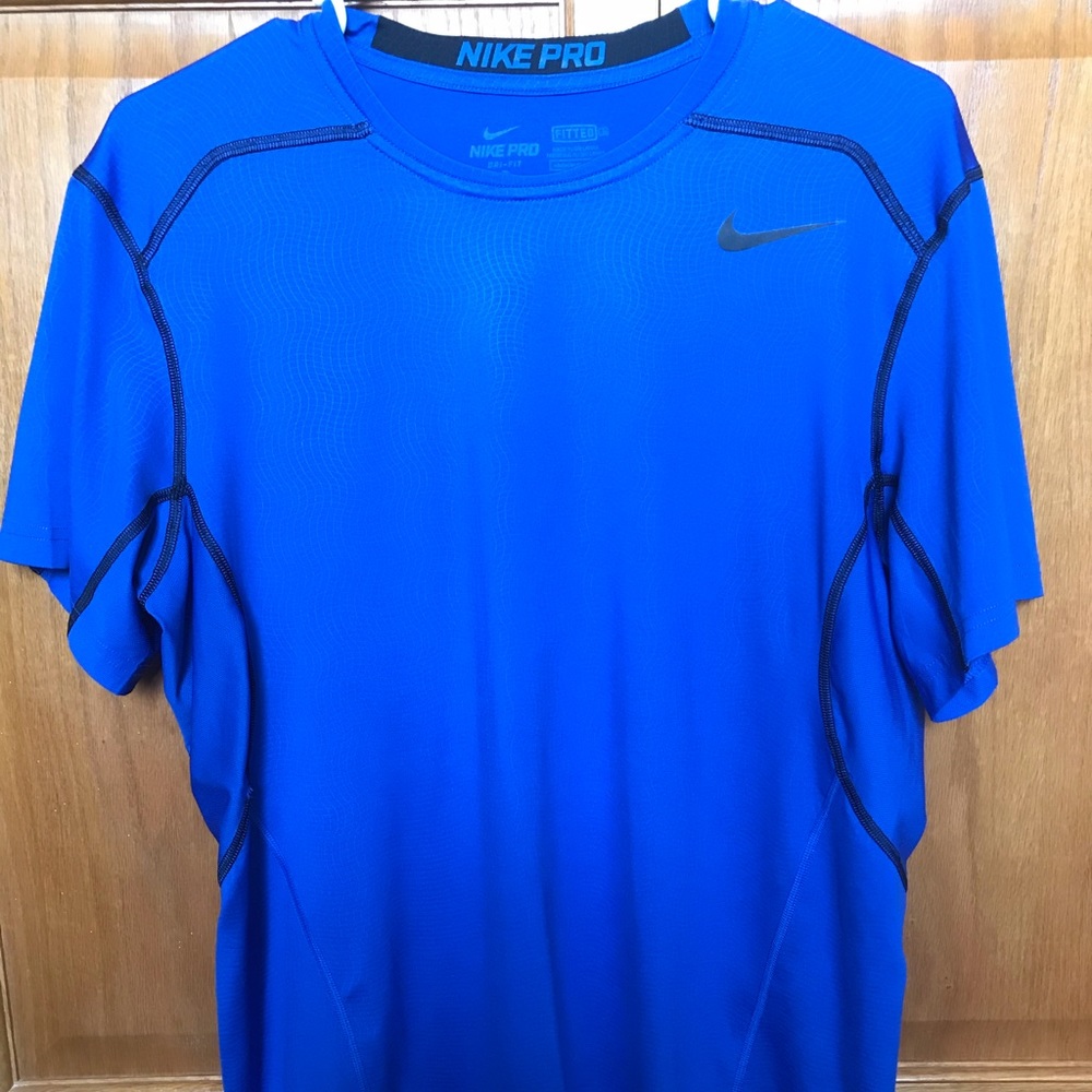 Nike Pro Tee